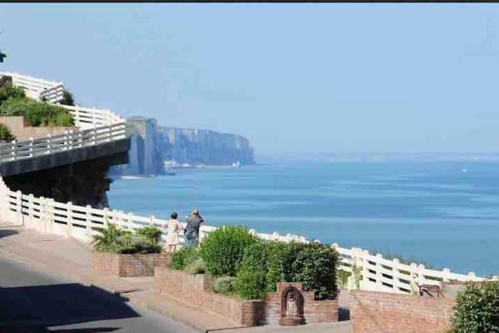 Chez Rose Appartement Ault Buitenkant foto